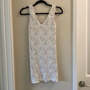 White bodycon dress